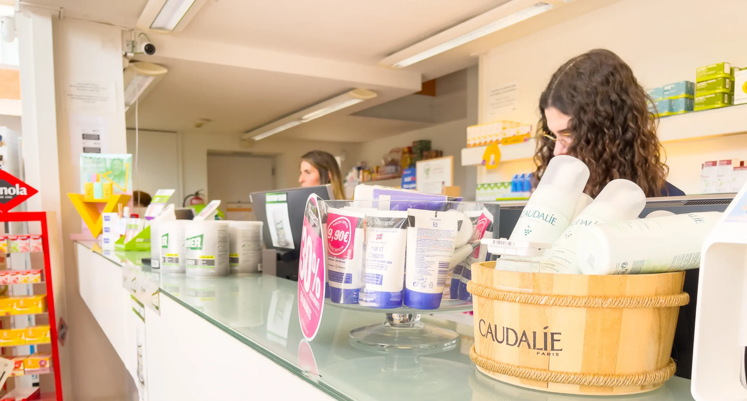 Servicios de Farmacia 365 Barakaldo: SPD, análisis rápidos, ortopedia, nutrición…